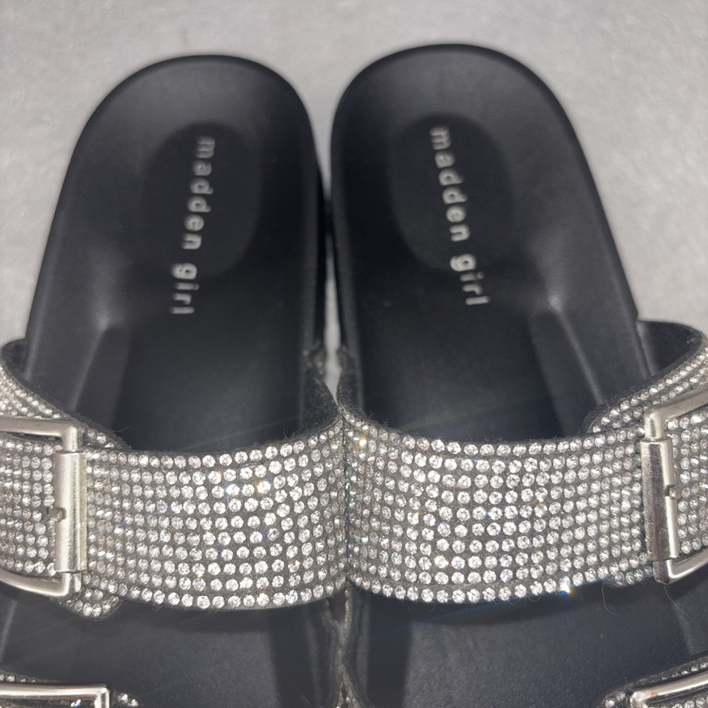 Madden Girl Women's Teddy-R Rhinestone and Black Footbed Sandals, Size 9 NWOB - Picture 7 of 13